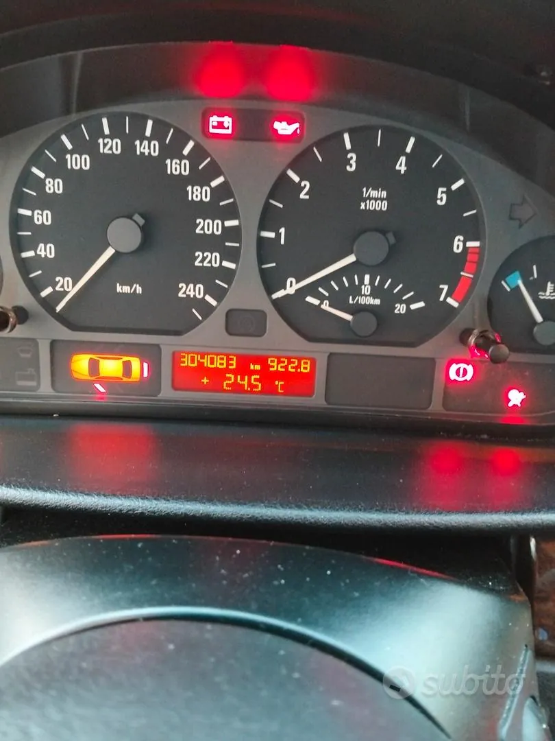 BMW 318I 2000 photo 4