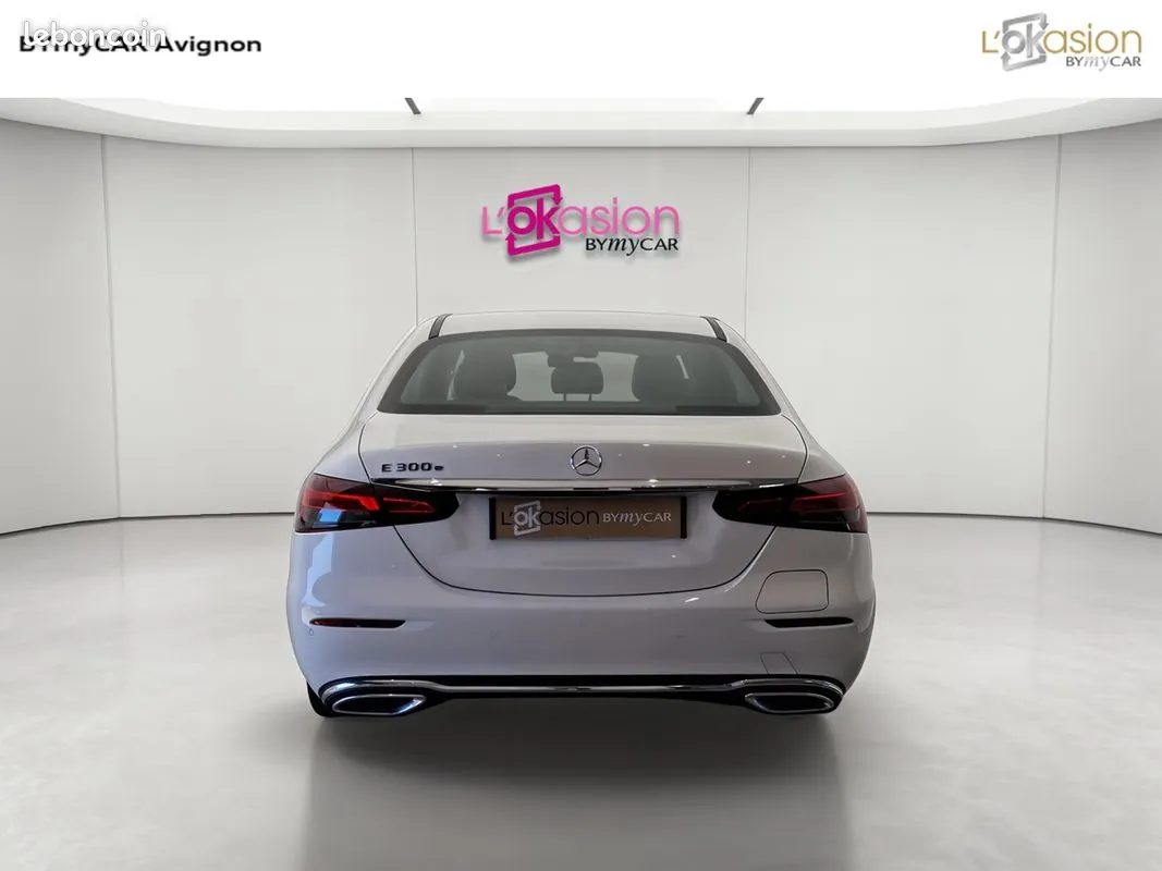 Mercedes-Benz E-Class 2022 photo 4