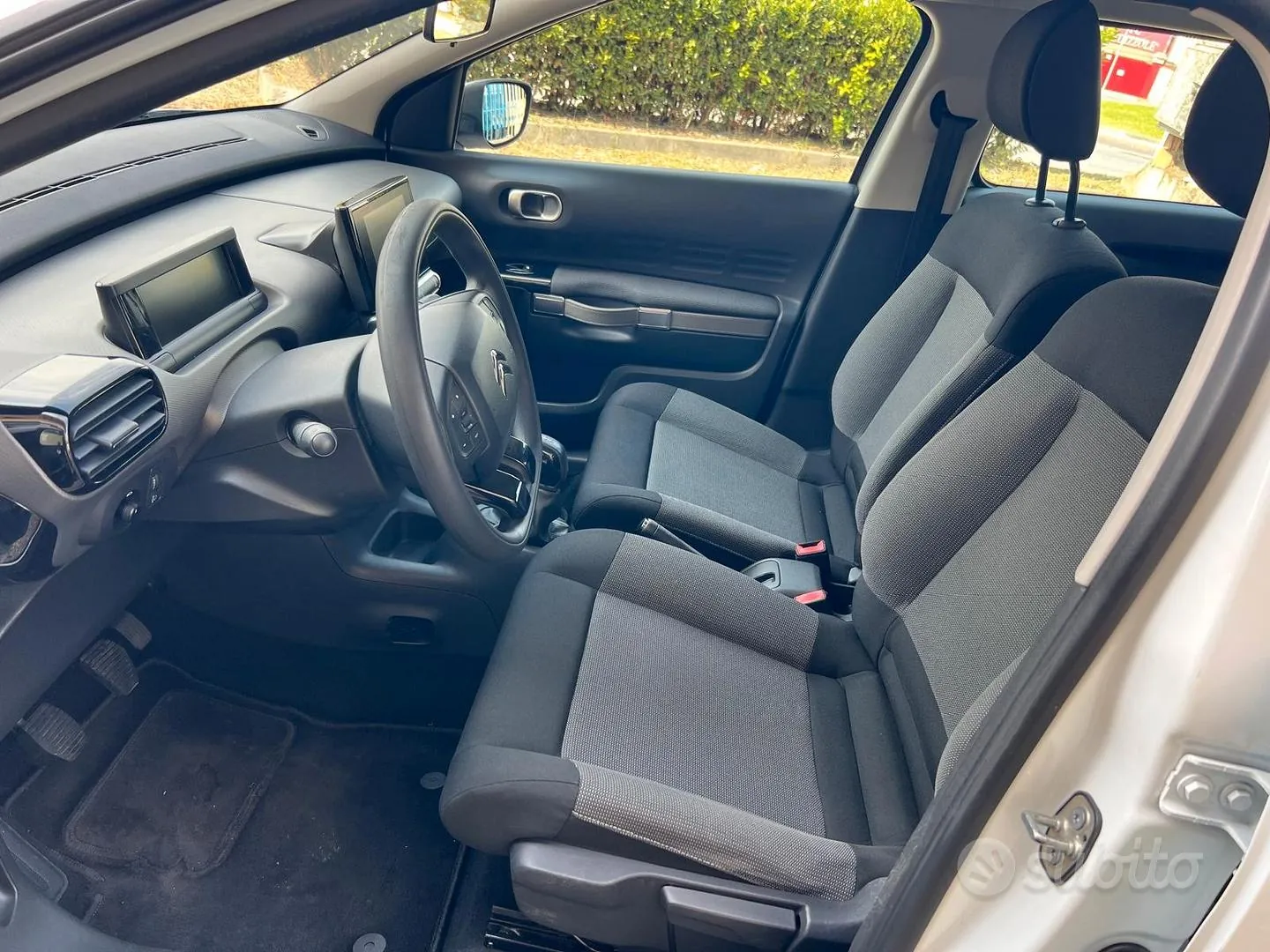 Citroen C4 Cactus 2015 photo 3
