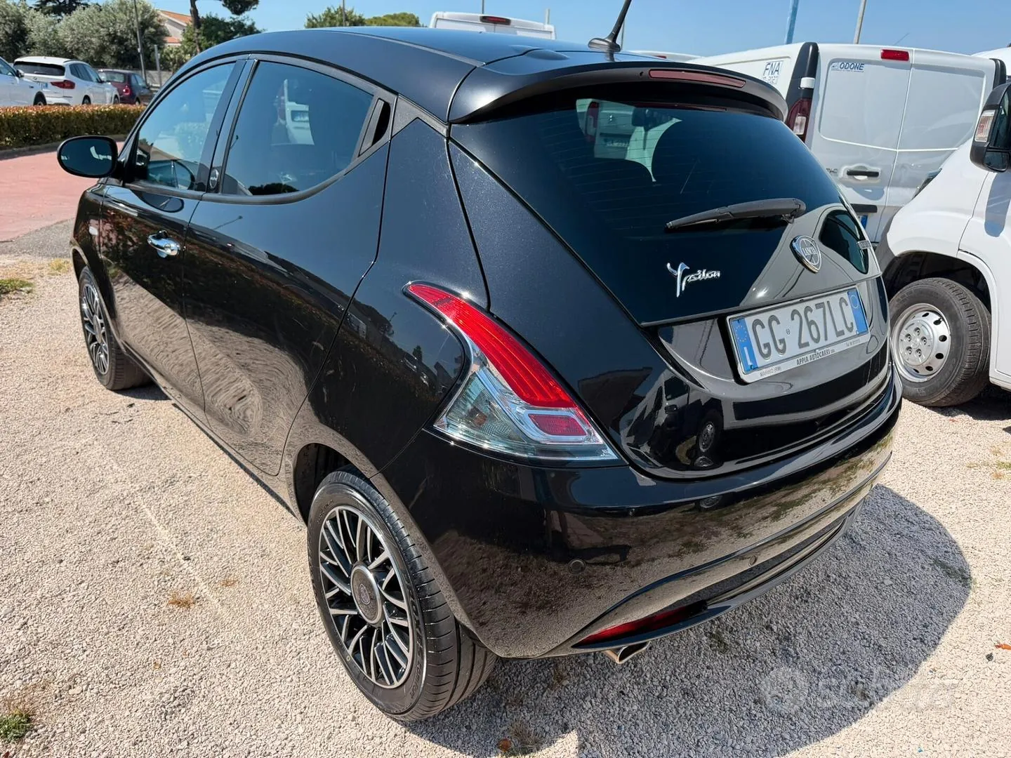 Lancia Ypsilon