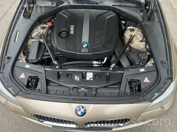 BMW 520D 2011 photo 5