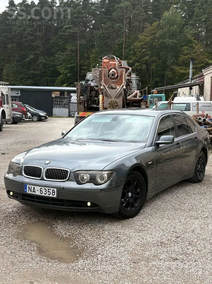 BMW 730