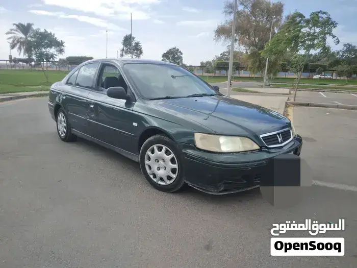Honda Accord 2000 photo 3