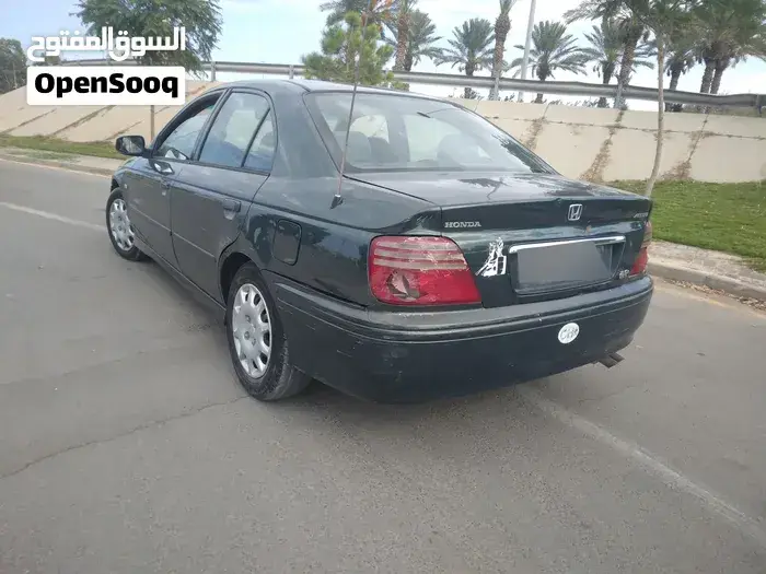 Honda Accord 2000 photo 4