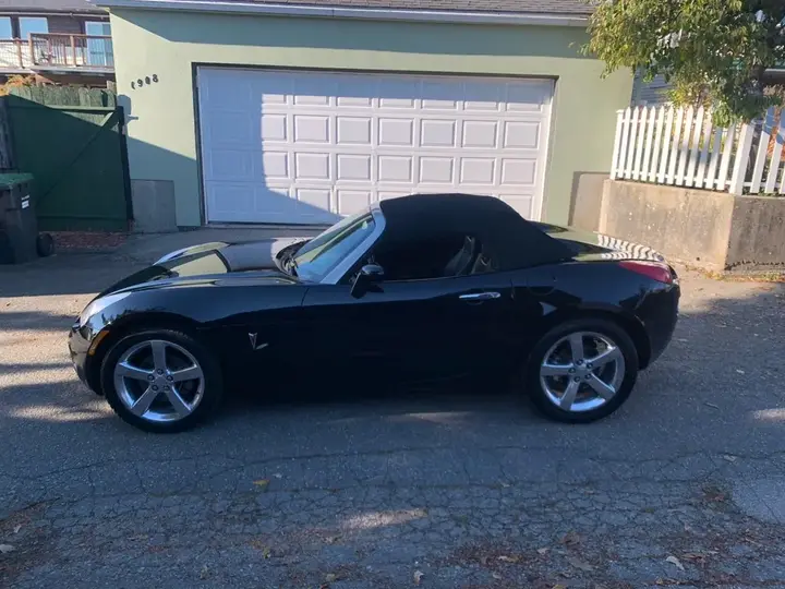 Pontiac Solstice 2006 photo 2