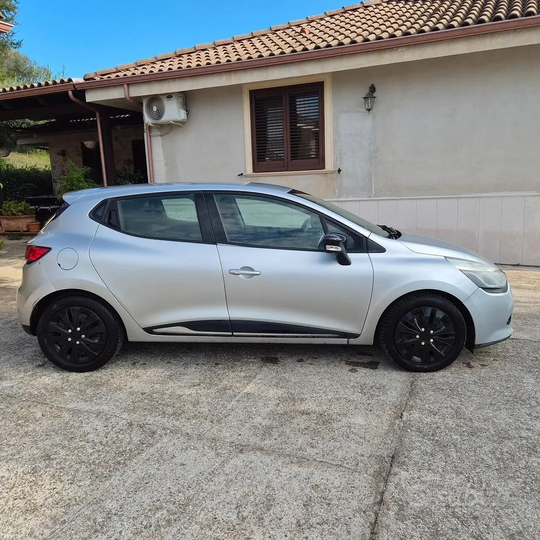 Renault Clio 2015 photo 4