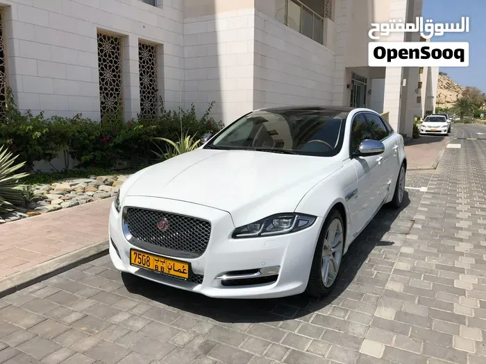 Jaguar Xj