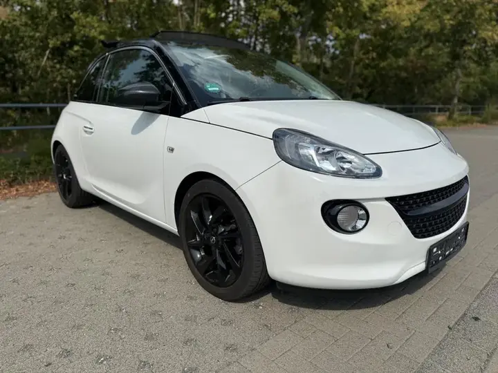Opel Adam