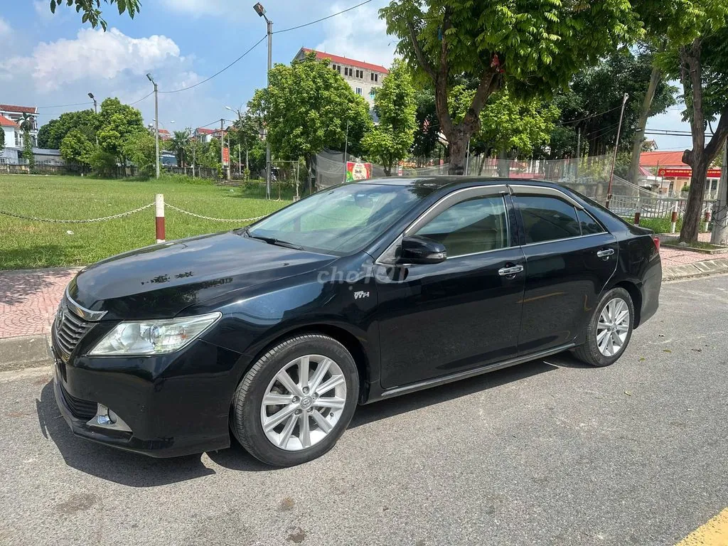 Toyota Camry 2014 photo 2