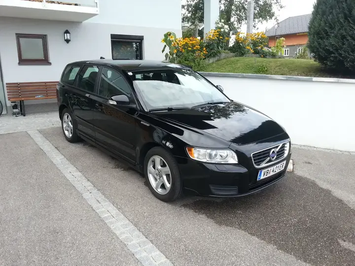 Volvo V50