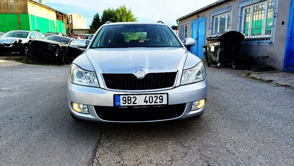 Skoda Octavia 2010 photo 4