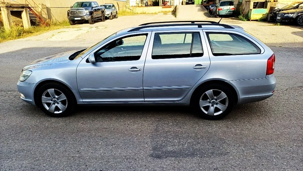 Skoda Octavia 2010 photo 5