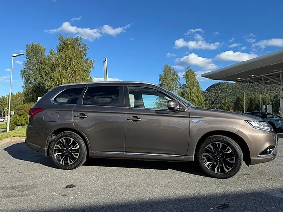 Mitsubishi Outlander 2016 photo 4