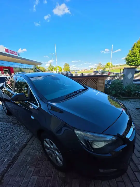 Opel Astra 2016 photo 2