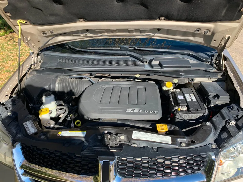 Dodge Grand Caravan 2012 photo 5
