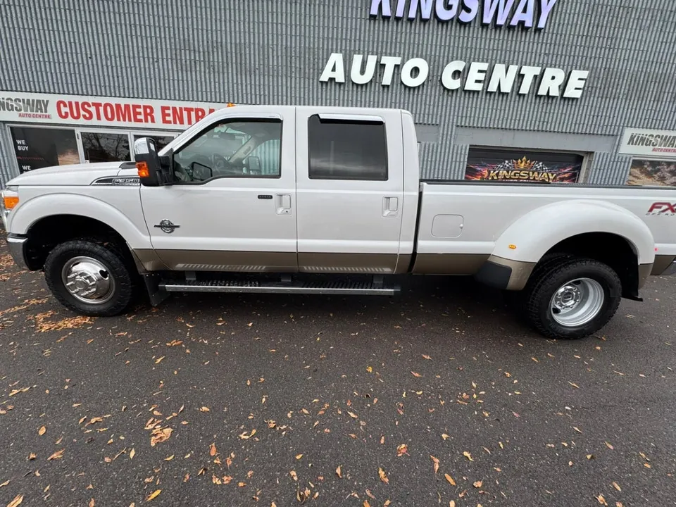 Ford Super Duty F-350 2014 photo 2