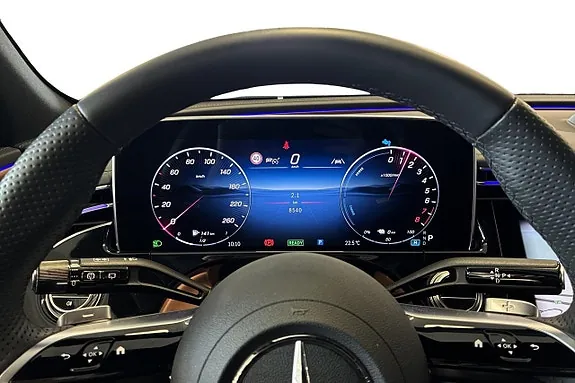 Mercedes-Benz E300 E 2025 photo 5