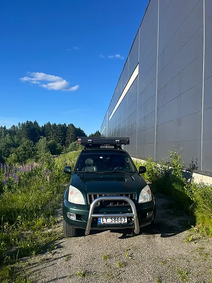Toyota Land Cruiser 2005 photo 2