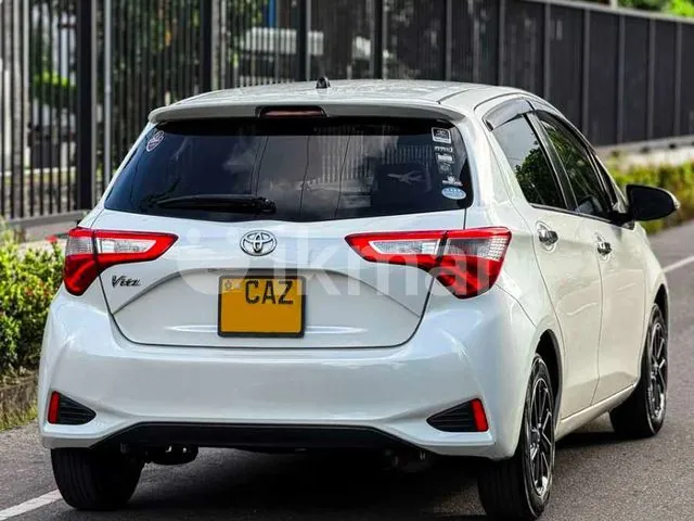 Toyota Vitz 2018 photo 2