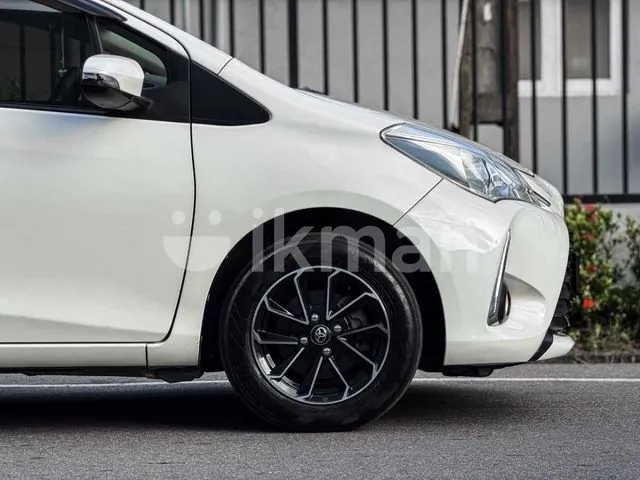 Toyota Vitz 2018 photo 3