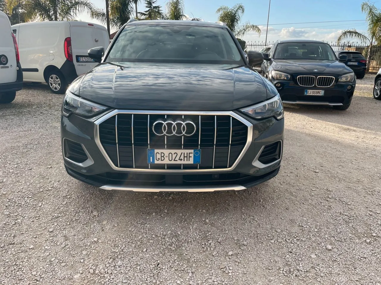 Audi Q3 2020 photo 2