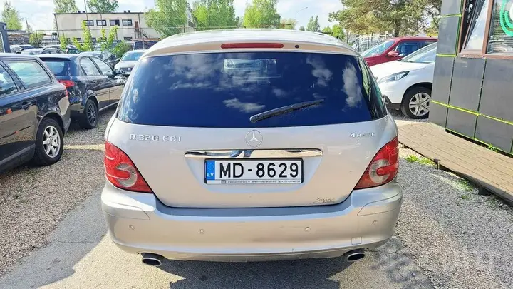 Mercedes-Benz R320 2006 photo 5