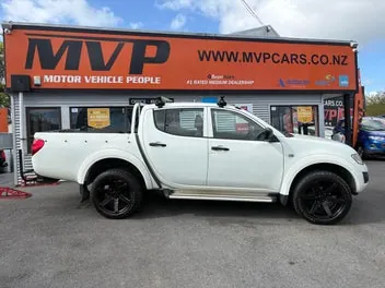 Mitsubishi Triton 2011 photo 4