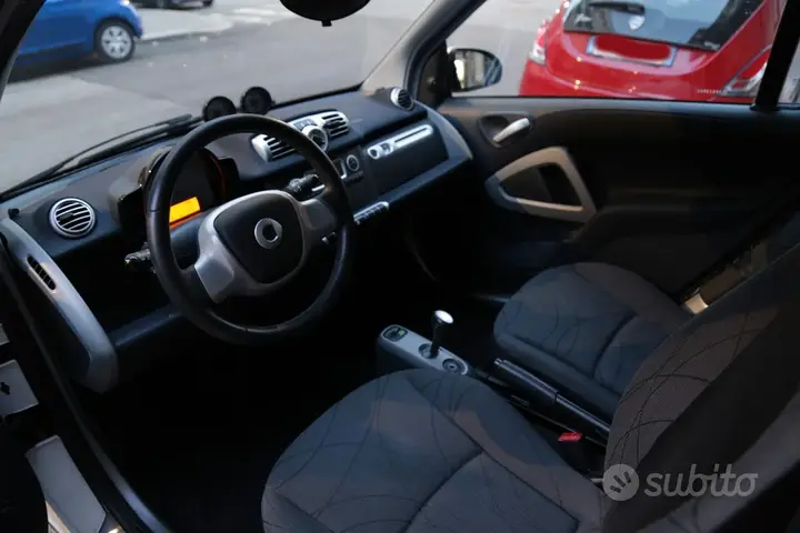 Smart Fortwo 2011 photo 5