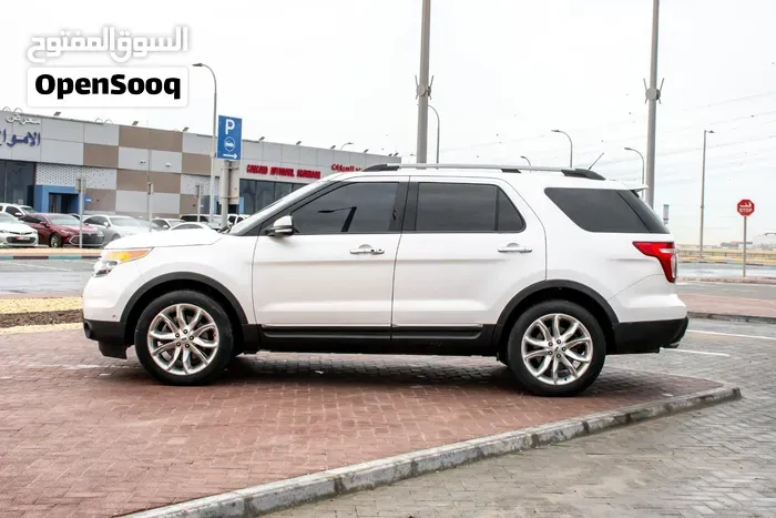 Ford Explorer 2015 photo 2