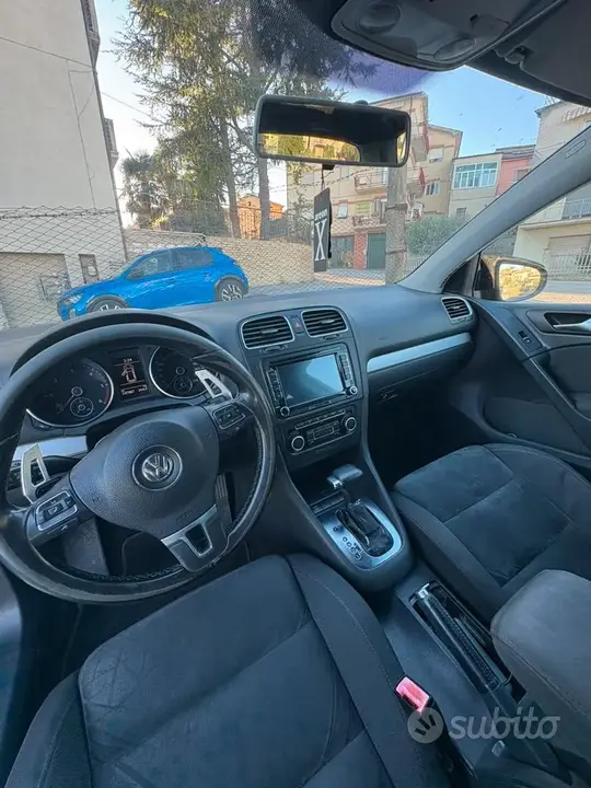 Volkswagen Golf 2009 photo 2