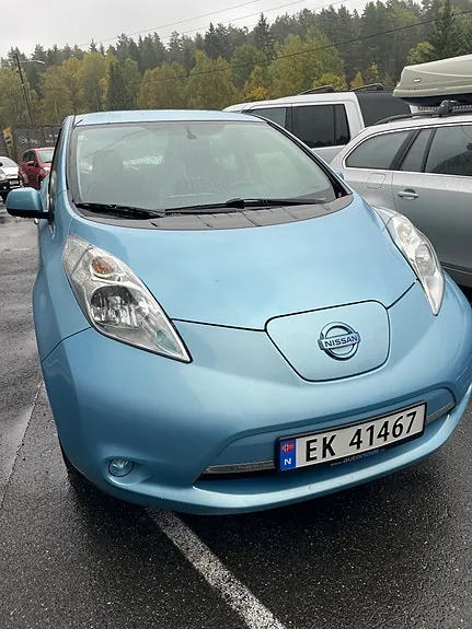Nissan Leaf 2014 photo 2