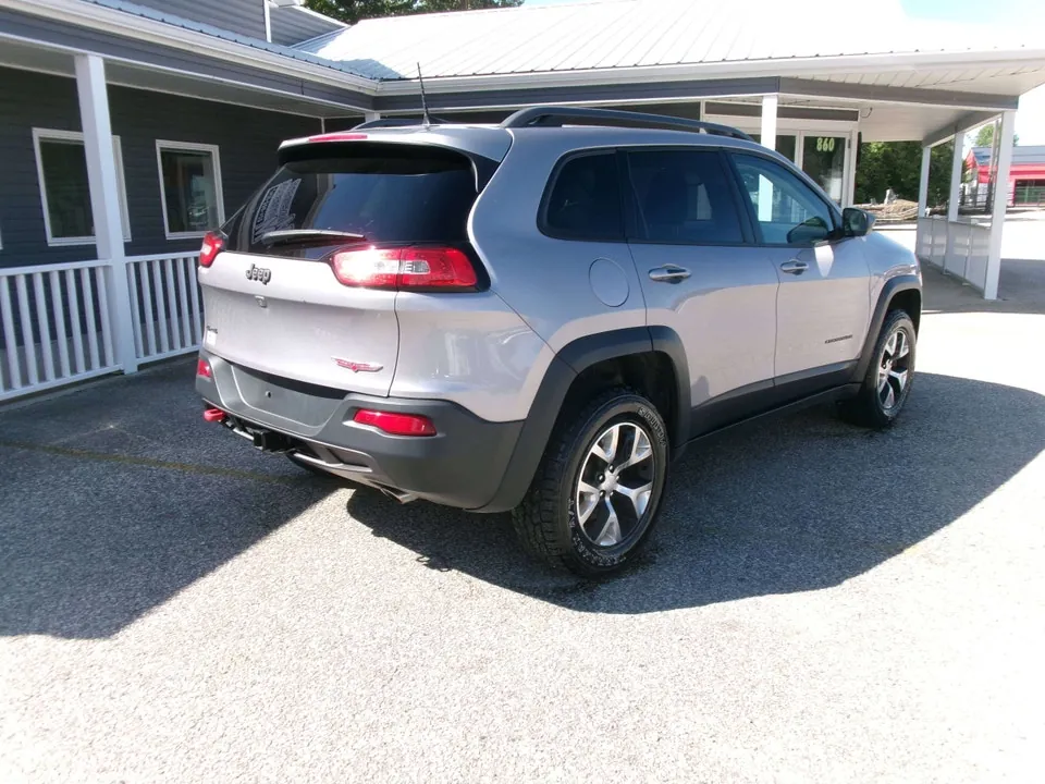 Jeep Cherokee 2018 photo 3
