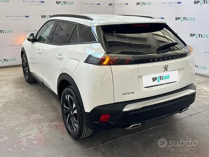 Peugeot 2008 2021 photo 3