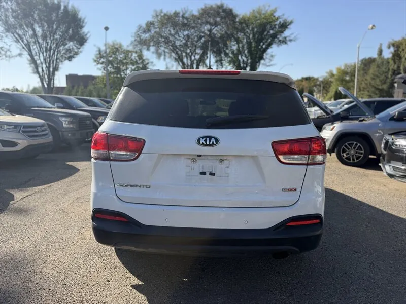 Kia Sorento 2016 photo 5