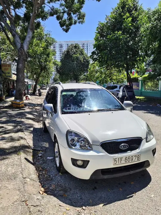 Kia Carens