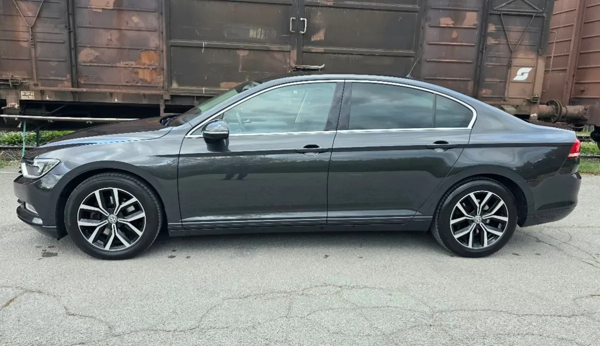Volkswagen Passat 2019 photo 2