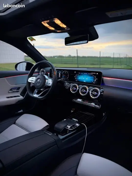 Mercedes-Benz A-Class 2018 photo 3