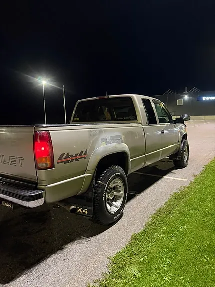 Chevrolet Silverado 2500 2000 photo 4