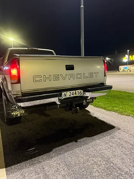 Chevrolet Silverado 2500 2000 photo 2