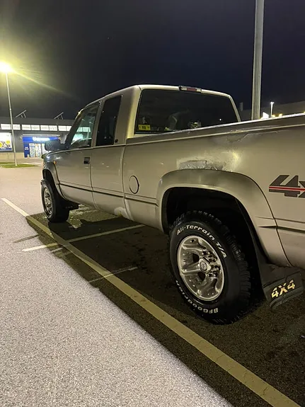 Chevrolet Silverado 2500 2000 photo 3