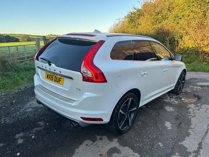 Volvo Xc60 2026 photo 2