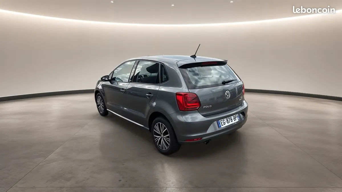 Volkswagen Polo 2016 photo 3