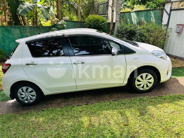 Toyota Vitz 2019 photo 3