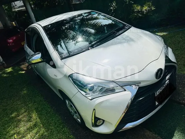 Toyota Vitz 2019 photo 2