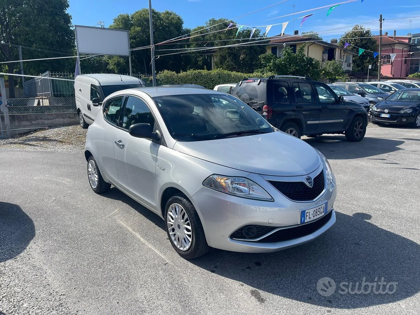 Lancia Ypsilon 2017 photo 2