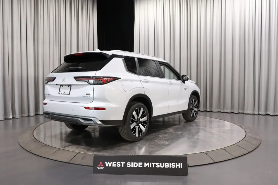Mitsubishi Outlander 2026 photo 5