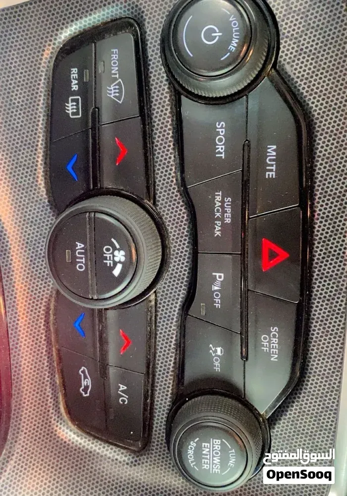 Dodge Challenger 2018 photo 3