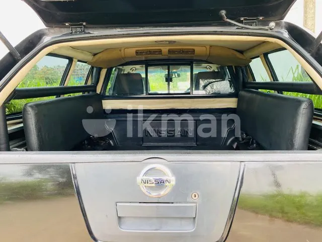 Nissan Navara 2007 photo 3