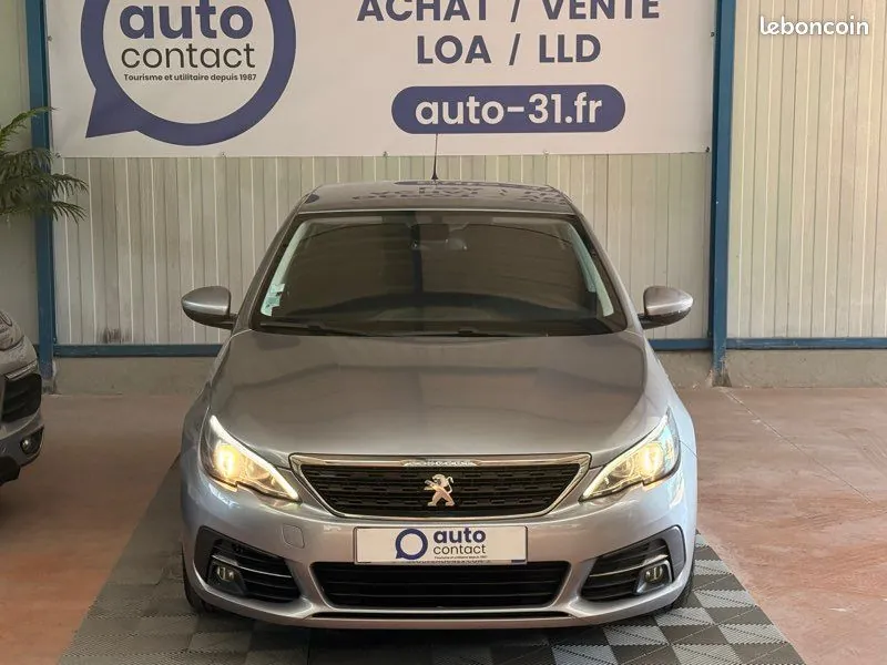 Peugeot 308 2020 photo 2
