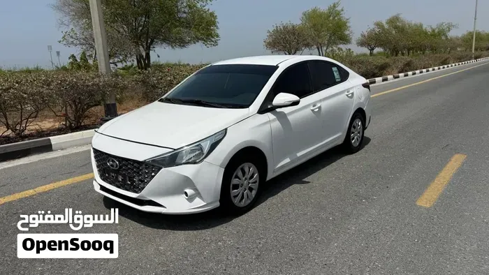 Hyundai Accent 2022 photo 2